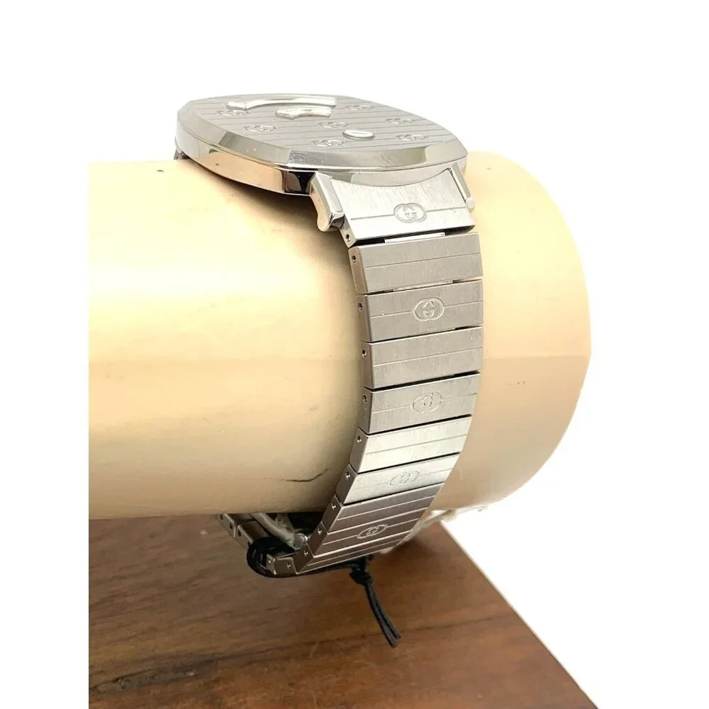 Gucci Unisex Watch YA157410 Swiss Quartz Jump Hour Dial Silver Steel 38mm